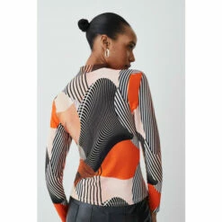 Outlet 👍 KarenMillen Printed Long Sleeve Viscose Blend Keyhole Cut Out Jersey Top For Female 🧨 -Karen Millen Sales unnamed file 1443