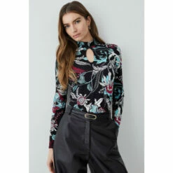 Outlet 👍 KarenMillen Printed Long Sleeve Viscose Blend Keyhole Cut Out Jersey Top For Female 🧨 -Karen Millen Sales unnamed file 1447