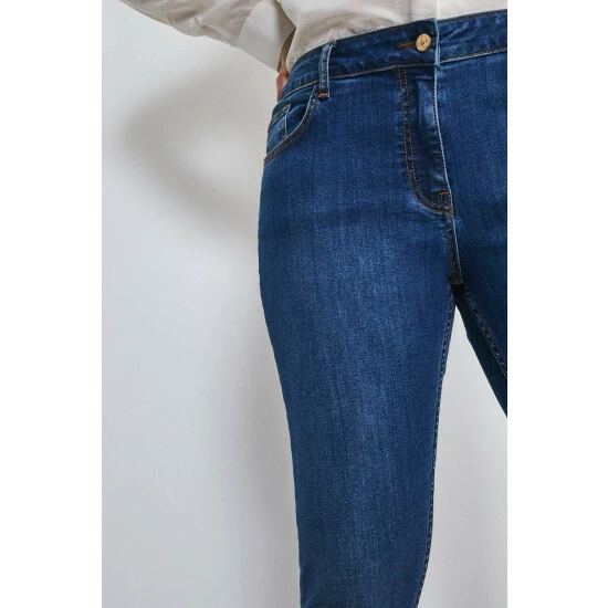 Cheapest ๐ KarenMillen Plus Size Mid Rise Slim Leg ๐ Jeans For Female ๐งจ 2 Cheapest ๐ KarenMillen Plus Size Mid Rise Slim Leg ๐ Jeans For Female ๐งจ - Image 2