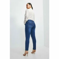 Cheapest ๐ KarenMillen Plus Size Mid Rise Slim Leg ๐ Jeans For Female ๐งจ 9 Cheapest ๐ KarenMillen Plus Size Mid Rise Slim Leg ๐ Jeans For Female ๐งจ -Karen Millen Sales unnamed file 1853