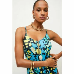 Cheapest ⌛ KarenMillen Butterfly Print Half Zip 🩱 Swimsuit For Female ✔️ -Karen Millen Sales unnamed file 2309