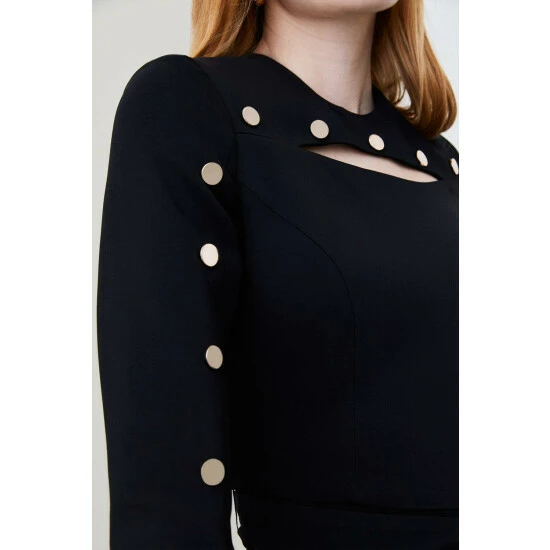 Brand new ๐ฅฐ KarenMillen Compact Viscose Stud Sleeve Wide Leg Jumpsuit For Female ๐ 2 Brand new ๐ฅฐ KarenMillen Compact Viscose Stud Sleeve Wide Leg Jumpsuit For Female ๐ - Image 2