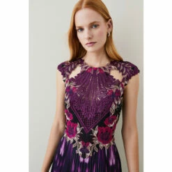 Best deal 👍 KarenMillen Metallic Guipure Lace Mirrored Pleat Midi 👗 Dress For Female 👍 -Karen Millen Sales unnamed file 4032