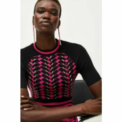 Best reviews of ✨ KarenMillen Faded Geo Knitted Bodycon Mini 👗 Dress For Female ✨ -Karen Millen Sales unnamed file 4623