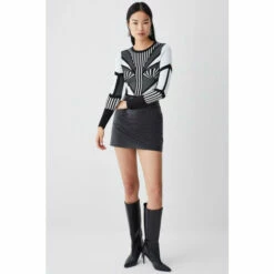 Best Sale 🎉 KarenMillen Mono Sporty Jacquard Knit Top For Female 😍 -Karen Millen Sales unnamed file 5661